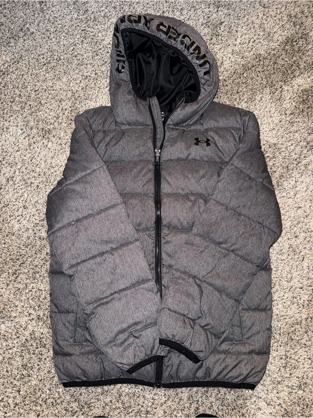 Under Armour Kids' Gray Puffer Jacket with Hood Youth Large